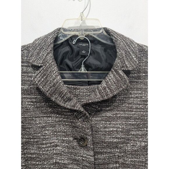 Ann Taylor Gray & White Boucle Wool Blend Blazer & Mini Skirt Suit Set, 8/8P - Picture 2 of 13